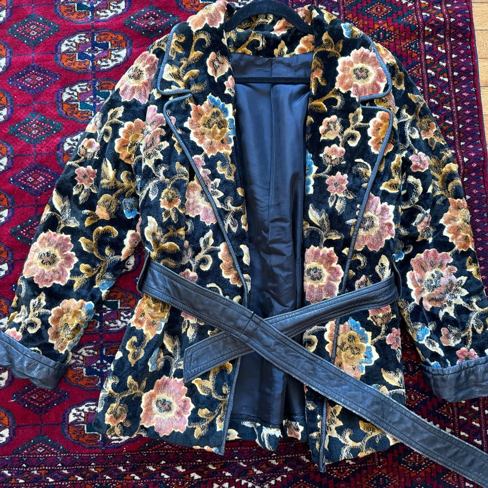 VINTAGE JACKET